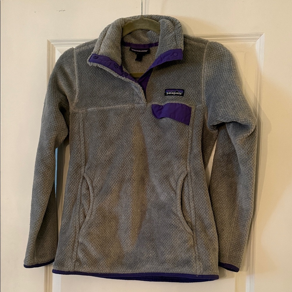 Patagonia Women's Re-Tool Snap-T® Pullover Tailored Grey Nickel/Concord Purple - Picture 2 of 5